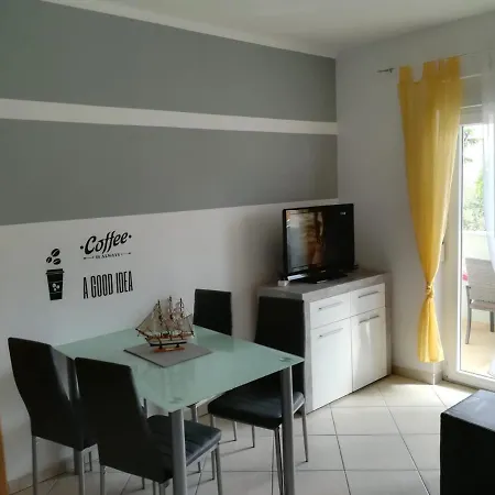 아파트 Divkovic Apartements