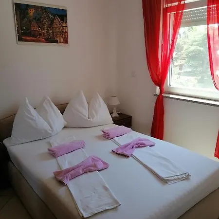 Divkovic Apartements 아파트 메덜린