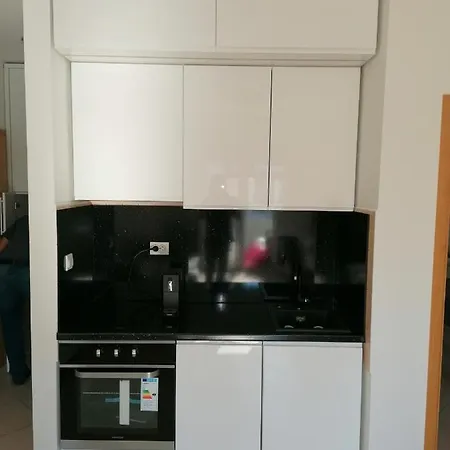 Divkovic Apartements 메덜린